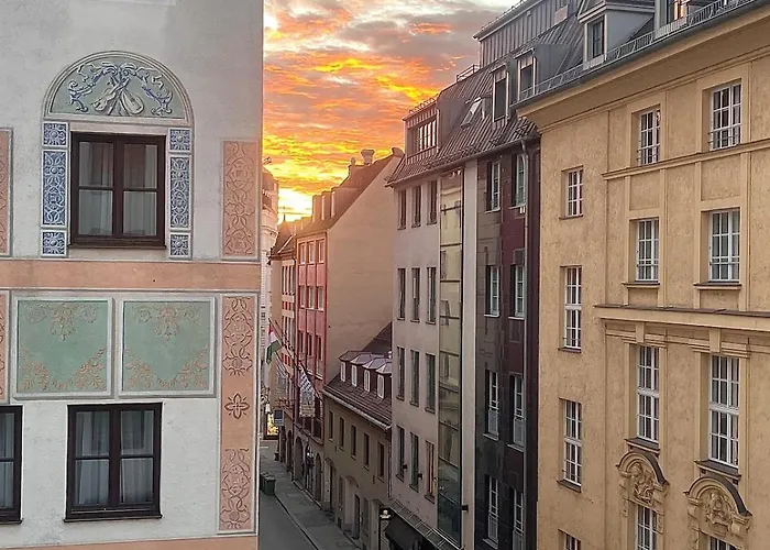 Marienplatz Design - Historic Center